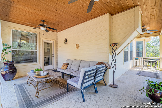 Image 42 of 50 For 929 San Fernando