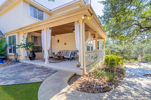 Image 6 of 50 For 929 San Fernando
