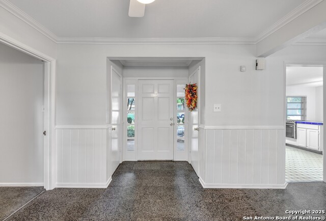 Image 5 of 26 For 127 Meadowood Lane