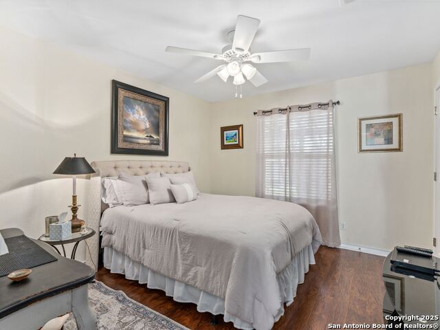 Image 22 of 30 For 26817 Hogan Dr