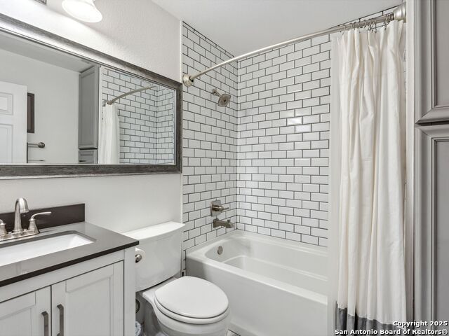 Image 23 of 30 For 26817 Hogan Dr