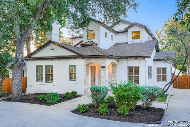 Listing photo id 21 for 211 Elizabeth