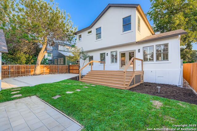 Listing photo id 24 for 211 Elizabeth