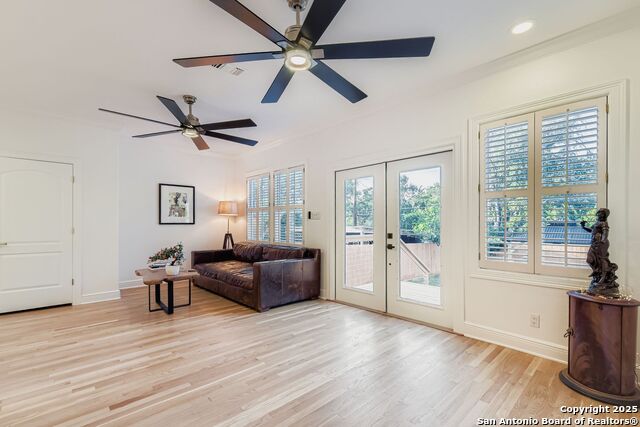 Listing photo id 7 for 211 Elizabeth