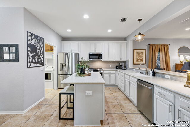 Image 19 of 60 For 12507 Rapids Pass