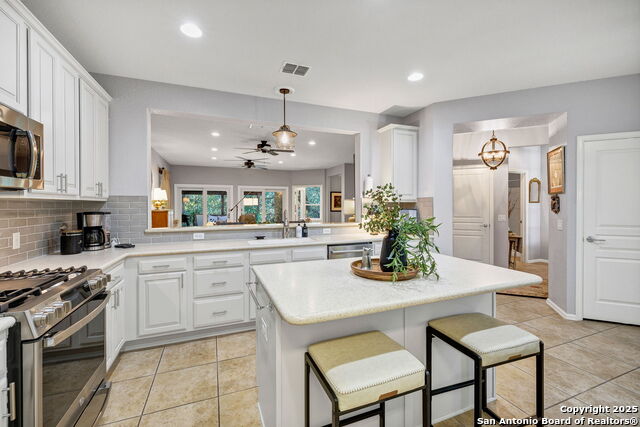 Image 21 of 60 For 12507 Rapids Pass