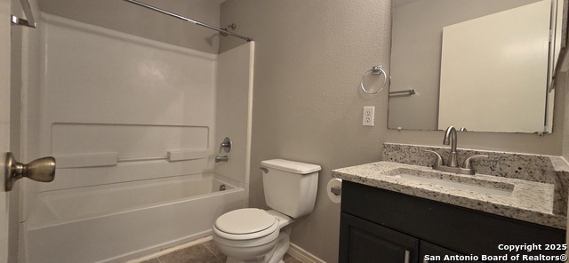 Image 10 of 12 For 7810 Kingsbury Wood  4