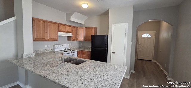 Image 5 of 12 For 7810 Kingsbury Wood  4