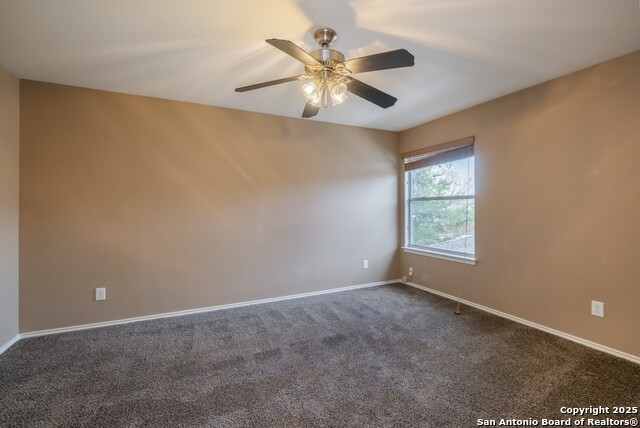 Listing photo id 23 for 10407 Crystal View