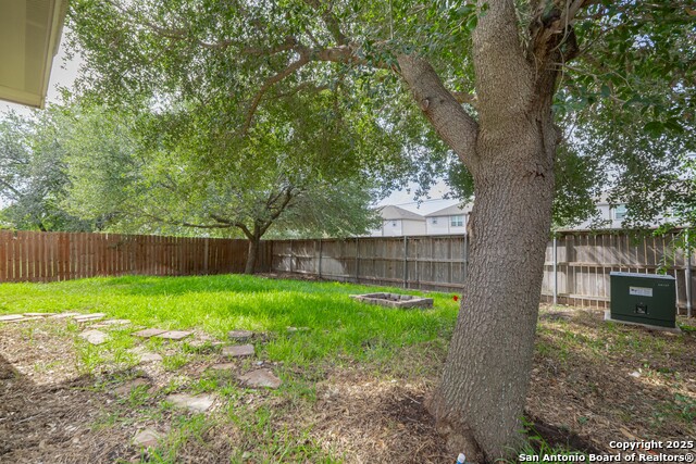 Listing photo id 31 for 10407 Crystal View