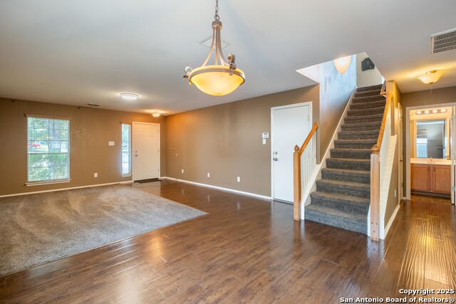 Listing photo id 5 for 10407 Crystal View