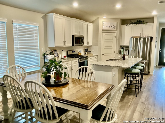 Image 14 of 34 For 1540 Arcadian Lily