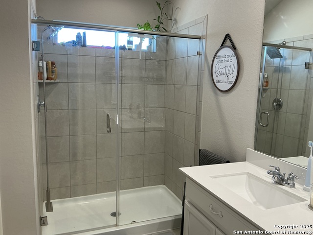 Image 28 of 34 For 1540 Arcadian Lily