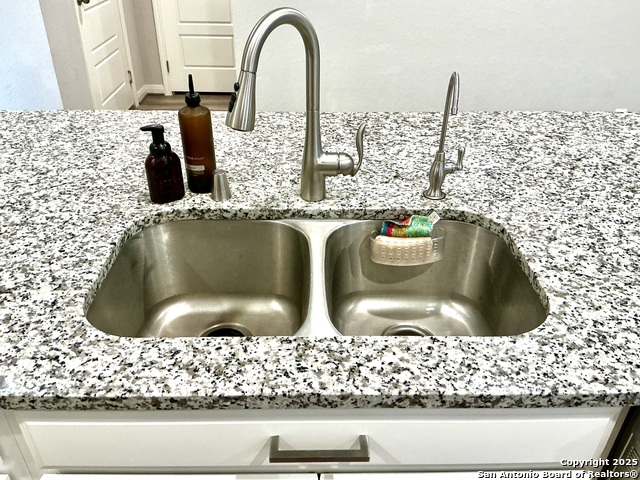 Image 9 of 34 For 1540 Arcadian Lily