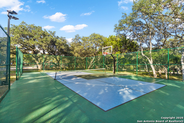 Image 32 of 40 For 2410 Mill Creek