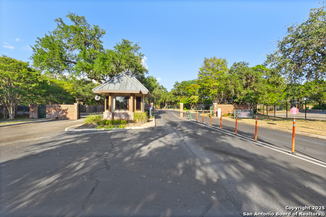 Image 36 of 40 For 2410 Mill Creek