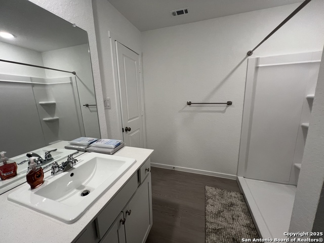 Image 21 of 24 For 534 Chevre Rd