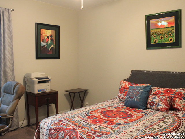 Listing photo id 12 for 17431 Moscato