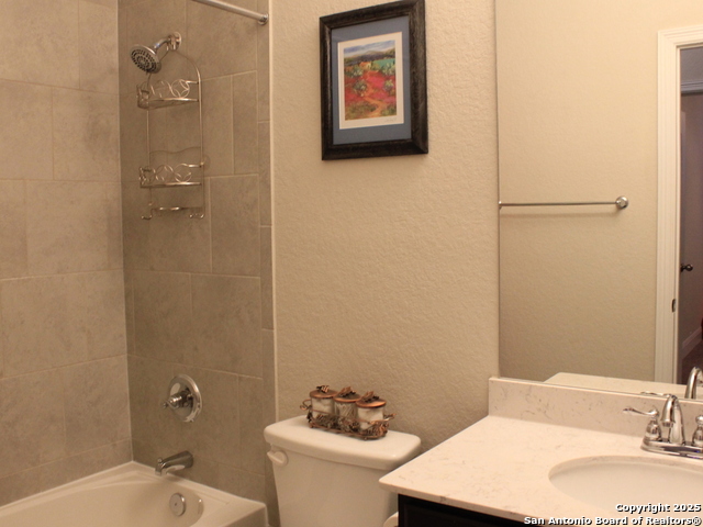 Listing photo id 20 for 17431 Moscato