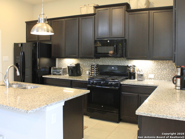 Listing photo id 2 for 17431 Moscato