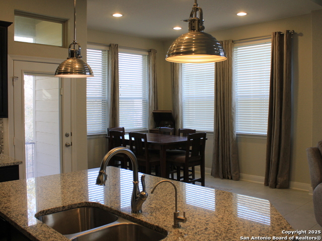 Listing photo id 5 for 17431 Moscato