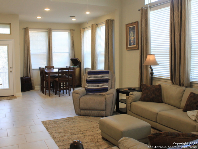 Listing photo id 7 for 17431 Moscato