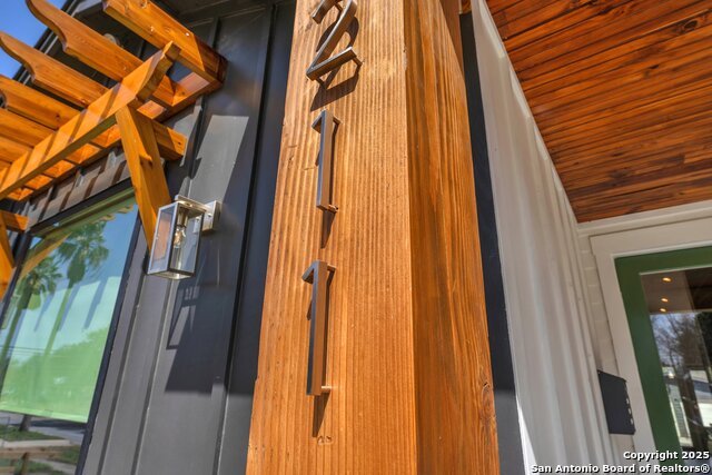 Image 10 of 85 For 211 Bailey Ave