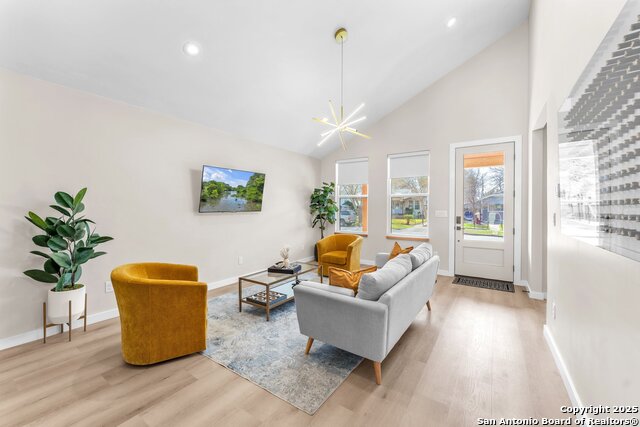 Image 17 of 85 For 211 Bailey Ave