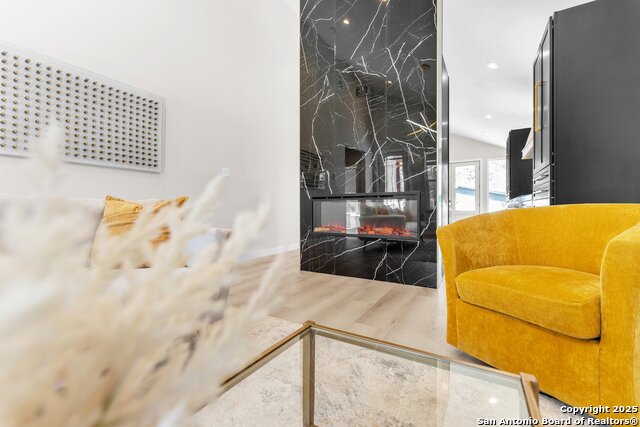 Image 22 of 85 For 211 Bailey Ave