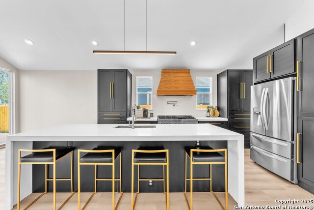 Image 28 of 85 For 211 Bailey Ave