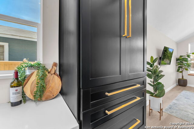 Image 39 of 85 For 211 Bailey Ave