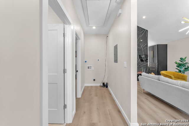 Image 70 of 85 For 211 Bailey Ave