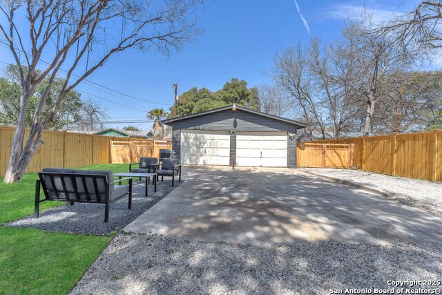 Image 77 of 85 For 211 Bailey Ave