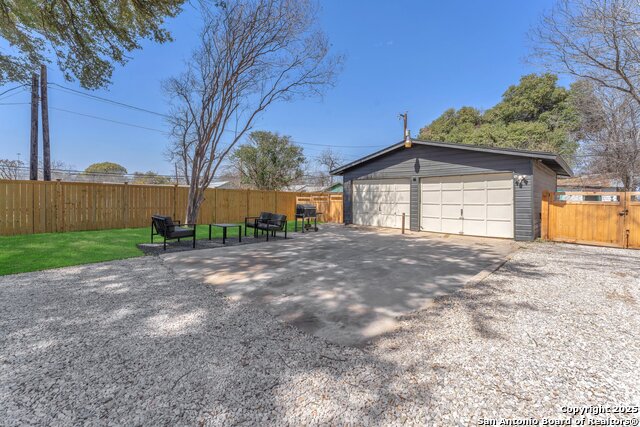 Image 78 of 85 For 211 Bailey Ave