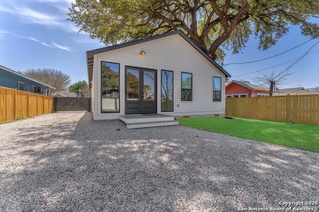 Image 80 of 85 For 211 Bailey Ave