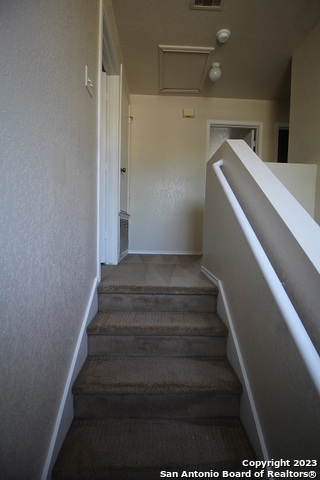 Image 11 of 17 For 9822 Barhill Bay