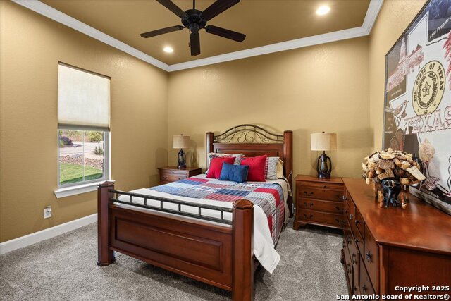 Listing photo id 29 for 116 Marquise