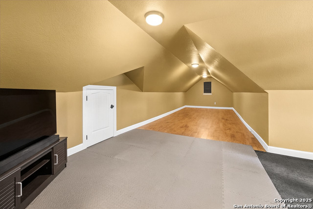 Listing photo id 40 for 116 Marquise