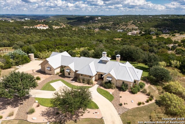 Listing photo id 60 for 116 Marquise