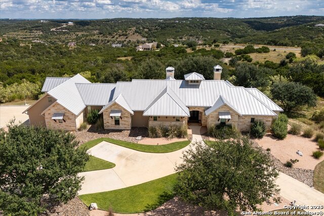 Listing photo id 61 for 116 Marquise