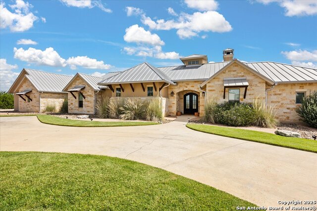 Listing photo id 5 for 116 Marquise