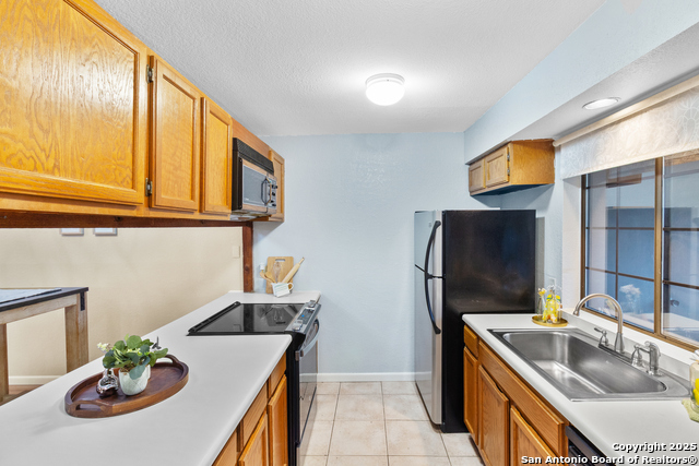 Image 14 of 44 For 8611 Datapoint 4