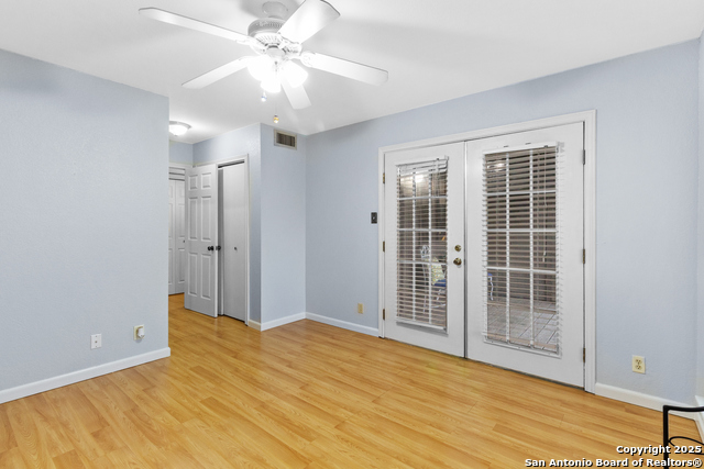 Image 20 of 44 For 8611 Datapoint 4