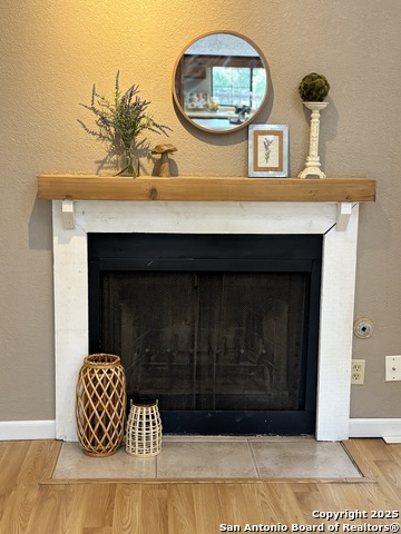 Image 3 of 44 For 8611 Datapoint 4