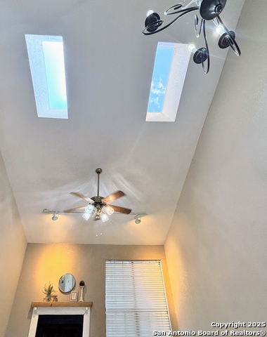 Image 4 of 44 For 8611 Datapoint 4