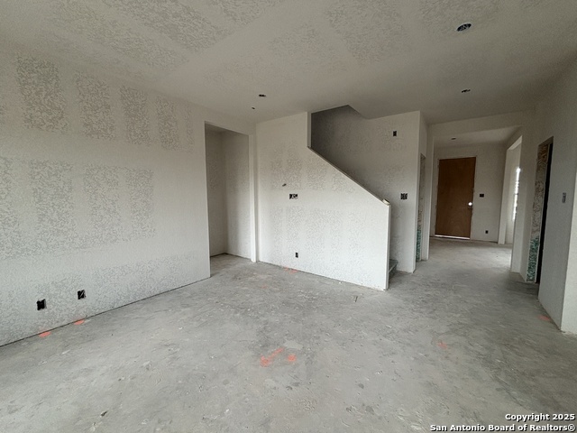 Listing photo id 15 for 12856 Red Apple Rd.