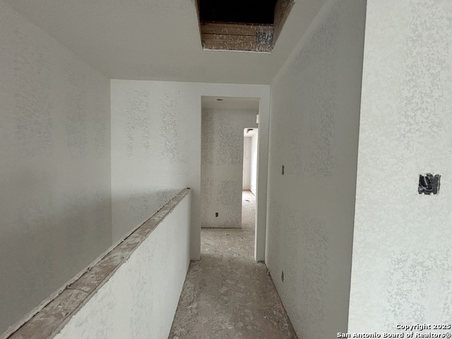 Listing photo id 28 for 12856 Red Apple Rd.
