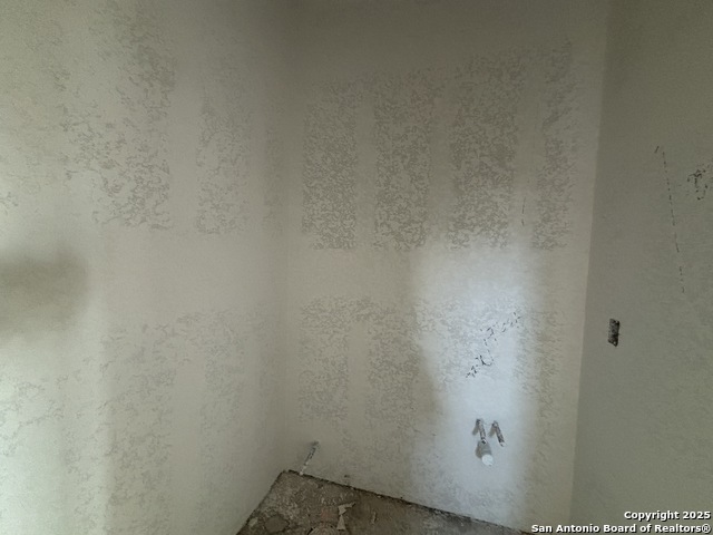 Listing photo id 35 for 12856 Red Apple Rd.
