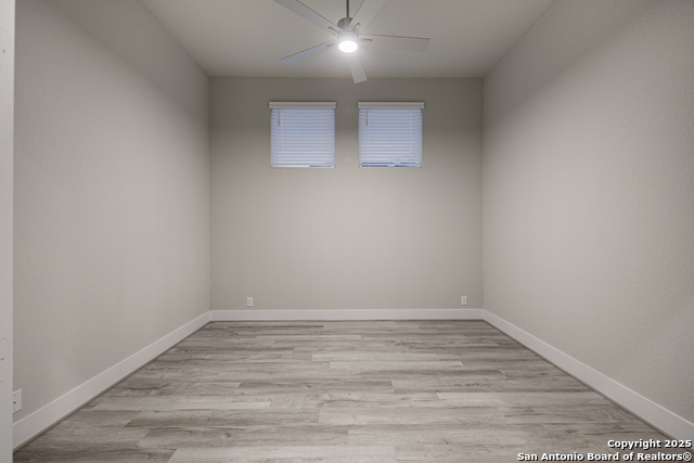 Listing photo id 2 for 524 Caliban