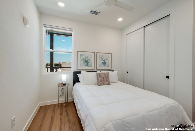 Image 10 of 18 For 2165 Gabriels Place  1206